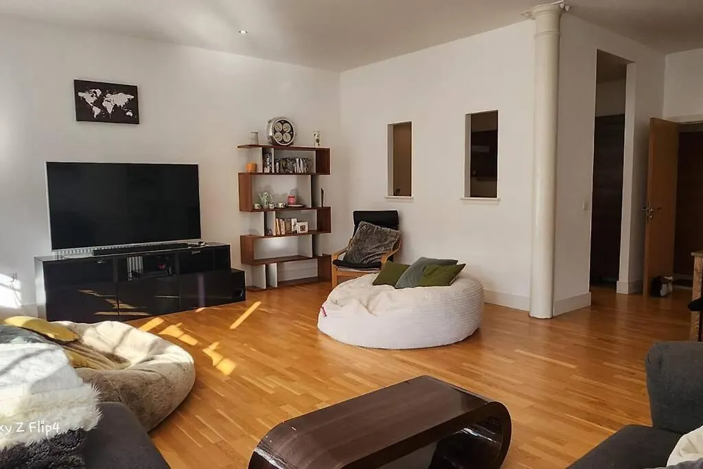 Spacious 2 Bedroom Apartment Edinburgh
